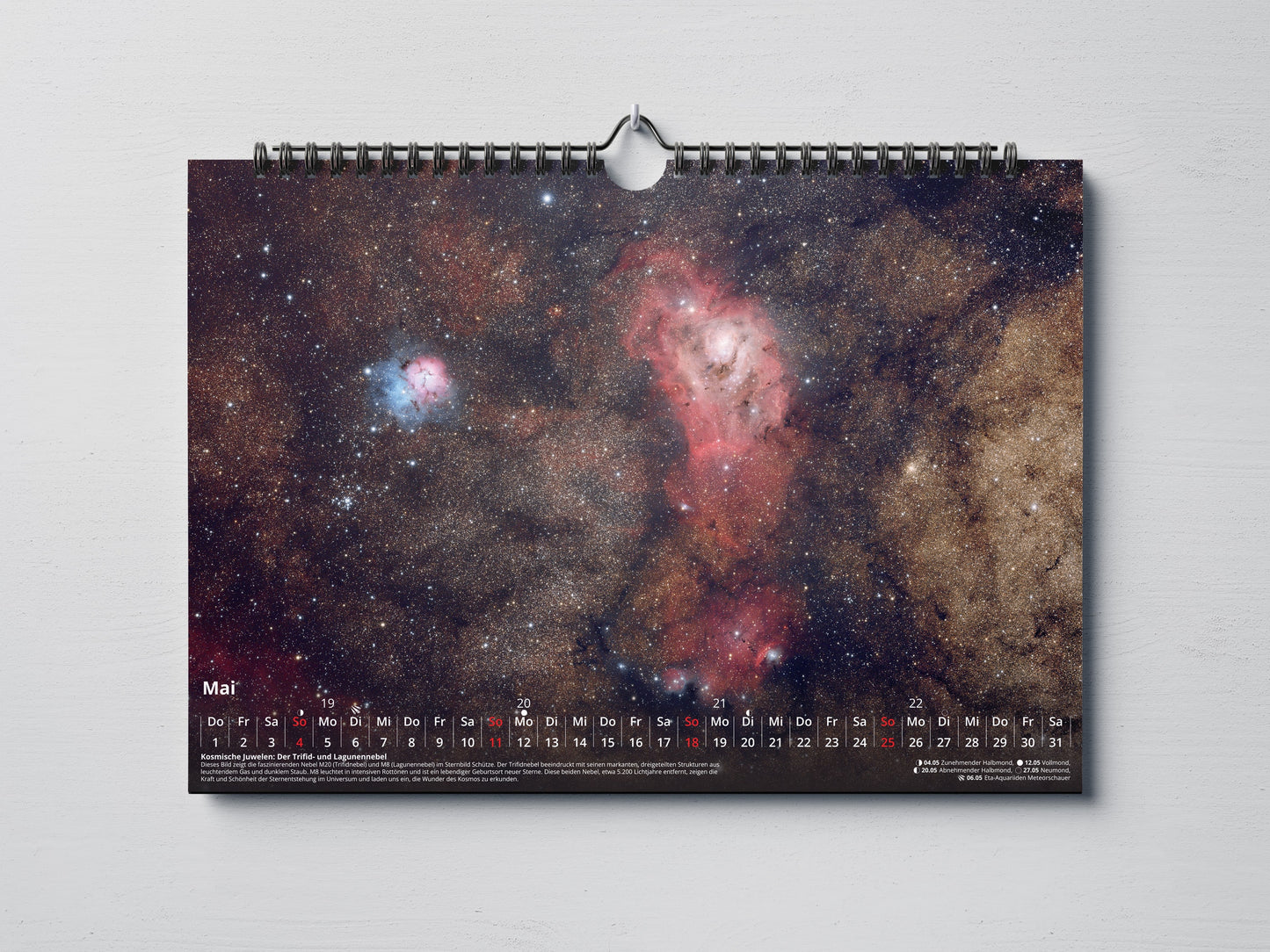 Wandkalender 2025 Trifid und Lagunennebel