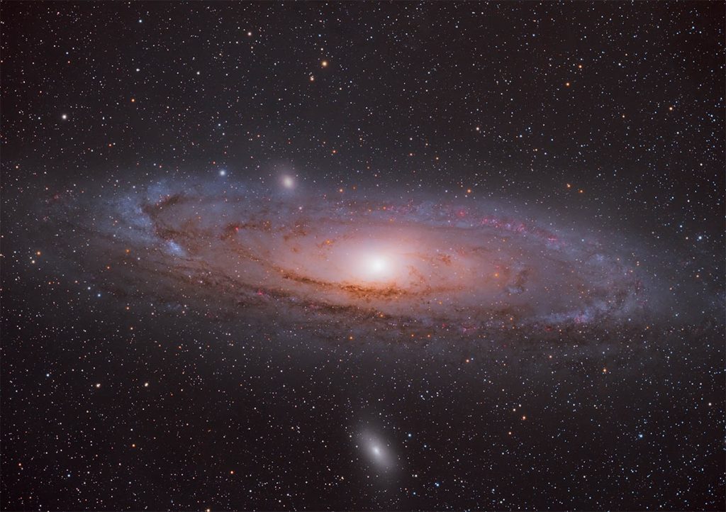 Deep-Sky-Aufnahme unter dunklem Himmel